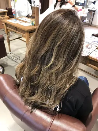セミロング カラー パーマ ヘアアレンジ キッズ ネイル マツエク・マツパ 韓国♡ハイライト ♡YURIのヘアスタイル