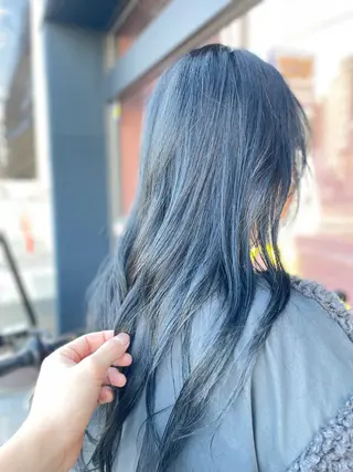 ロング カラー 山本 純平のヘアスタイル