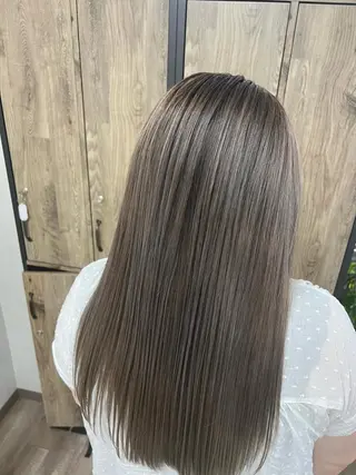 カラー 🌷かわばた めい🌷のヘアスタイル