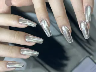 ネイル 前田 芽のネイルデザイン