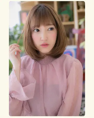 ミディアム 中舘 安津子のヘアスタイル