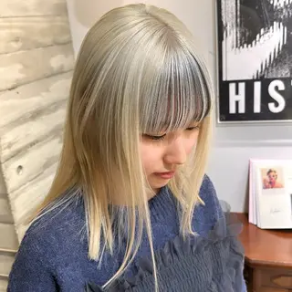 カラー RINA .のヘアスタイル