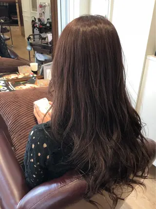ロング カラー 新實 ゆりあのヘアスタイル