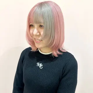 ミディアム カラー レイヤー/ウルフ/ ハイトーンchimiのヘアスタイル