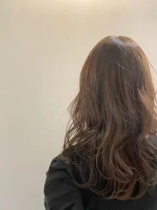 ロング カラー ヘアアレンジ 田中 あやなのヘアスタイル