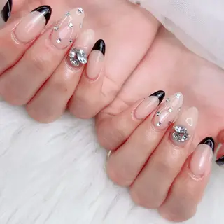 ミディアム artnailgallery所属・gallery Yumiのネイルデザイン