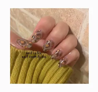 ネイル ﾈｲﾙﾙｰﾑﾘｯｶ 𝐦𝐚𝐲𝐮のネイルデザイン