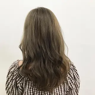 カラー tomo MiND HAiRのヘアスタイル