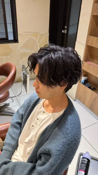 ショート カラー パーマ ヘアアレンジ メンズ 新宿のパーマ職人/ メンズパーマ/石見のヘアスタイル