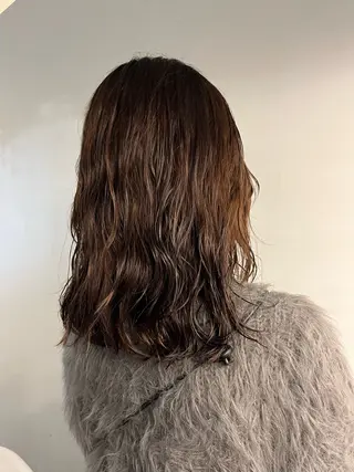 ミディアム パーマ 透明感カラー人気 ナンバーワンMIYUのヘアスタイル