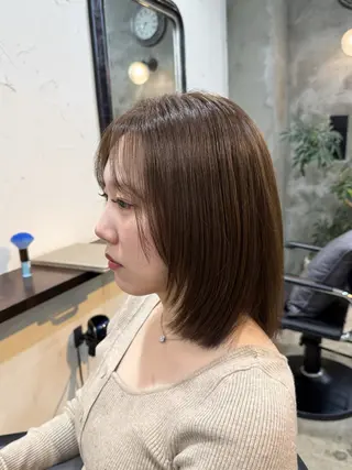 ミディアム カラー eTONe所属・三條 朋香のヘアスタイル