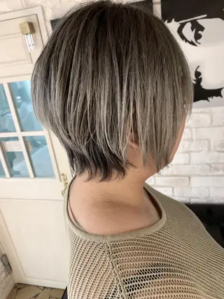 ショート ✨ハイトーン✨艶髪 ✨髪質改善✨和田のヘアスタイル
