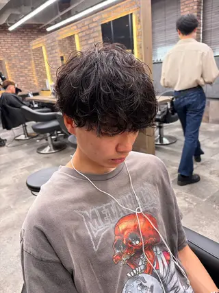 ミディアム パーマ メンズ メンズパーマ特化 TAIGAのヘアスタイル