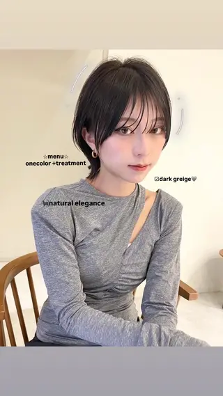 ショート カラー 平山 紗有のヘアスタイル