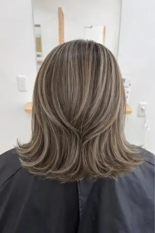 カラー COMPASS 星のヘアスタイル