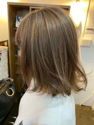 ミディアム カラー ヘアアレンジ 【艶髪×韓国風】 毛流れ職人 RYOのヘアスタイル