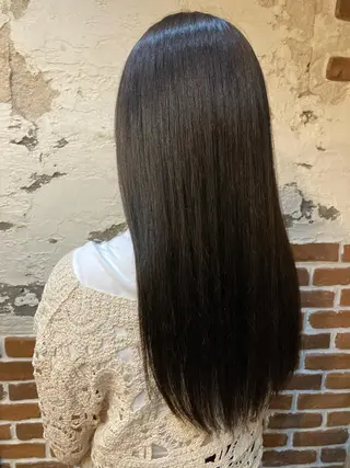 ロング ✨色持ちの良い艶 カラー✨蟹江真世のヘアスタイル