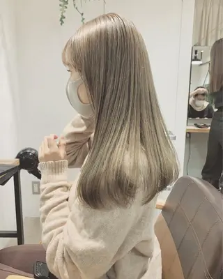 ロング カラー ネイル マツエク・マツパ ハイトーンボブ 前田 表参道 グレージュのヘアスタイル
