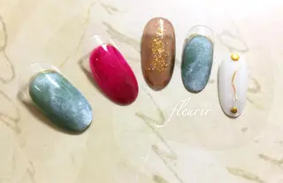 ミディアム ネイル フルリール 【プライベートサロンのネイルデザイン