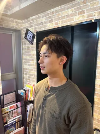 メンズ 縮毛矯正、韓国レイヤ ーカットメンズカットのヘアスタイル