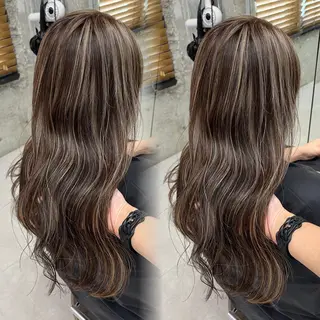 ロング カラー 🌊ハイライト Rizu🌊のヘアスタイル