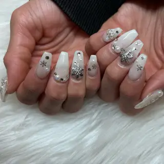 ネイル UnFLAIR KASUMIのネイルデザイン