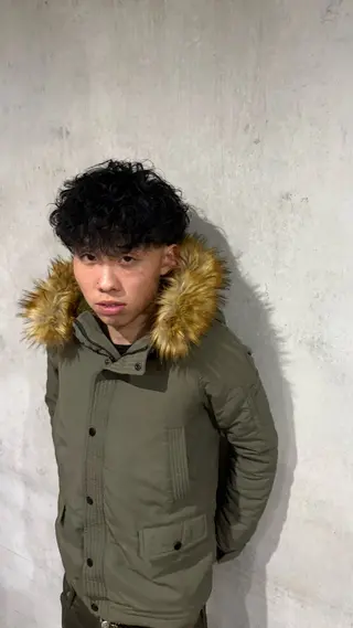 パーマ Bernie boyのヘアスタイル