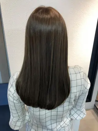 セミロング カラー tuuli トゥーリのヘアスタイル