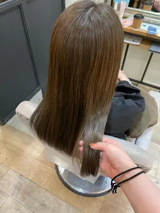 セミロング カラー Hika.ハイトーン 髪質改善🩵ᩚ🫧のヘアスタイル