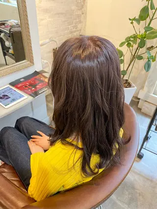 セミロング カラー 福嶋 愛のヘアスタイル