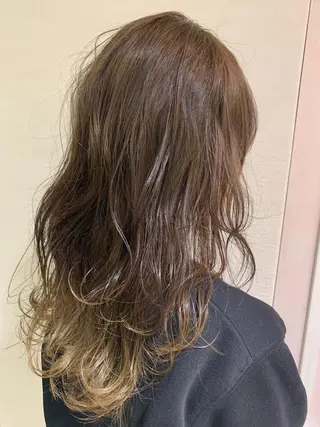 ロング カラー パーマ ヘアアレンジ ネイル マツエク・マツパ レイヤー＆カラー 人気美容師倉崎涼のヘアスタイル