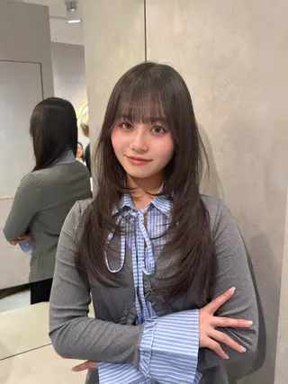 ロング 絶対垢抜けレイヤー/ 透明感カラーリョウヤのヘアスタイル