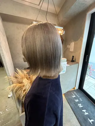 セミロング カラー Haru/THREE …by velvetのヘアスタイル