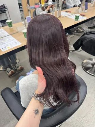 ロング カラー 暗髪🩶ラベンダー/ ブルー/ユウナ🤍のヘアスタイル