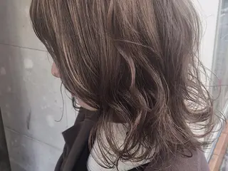 ミディアム カラー 狩野 羅夢のヘアスタイル