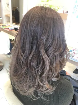 セミロング カラー 小田原NO1 美容師 飯田飛翔のヘアスタイル