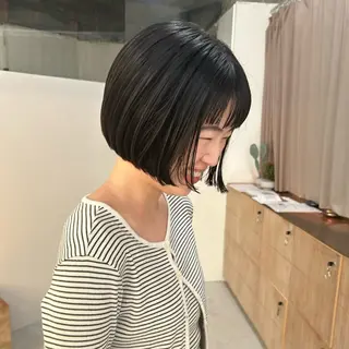 ショート ひな🐥ハイトーン/ レイヤーカット🍀のヘアスタイル