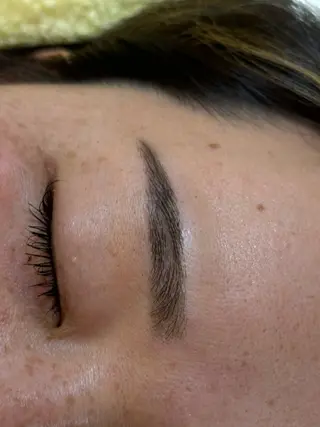 アイブロウ Hanazono Risa🎀のマツエク・マツパデザイン