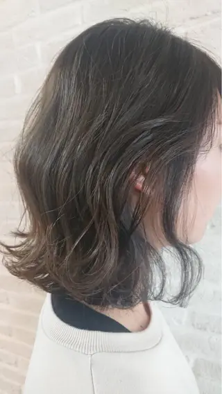 ミディアム カラー ASUSIA所属・stylist YUKIのヘアスタイル