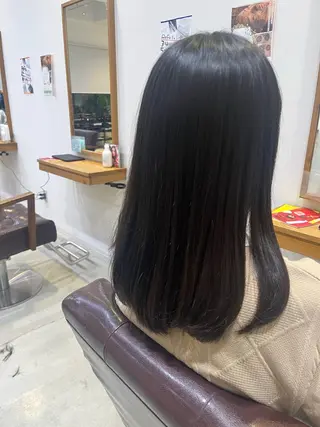 セミロング 川口 絵理のヘアスタイル