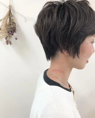 ショート カラー タナカ タクヤのヘアスタイル