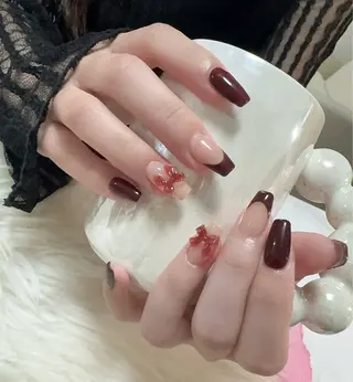 ネイル &ME ネイルサロンのネイルデザイン