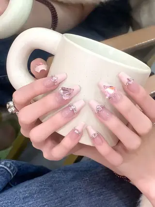 カラー AIN Nailのネイルデザイン