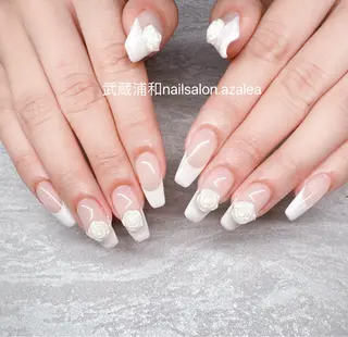 ネイル R inのネイルデザイン