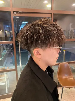 カラー パーマ メンズ 曲がる縮毛矯正🌀 篠崎蓮　金沢文庫のヘアスタイル