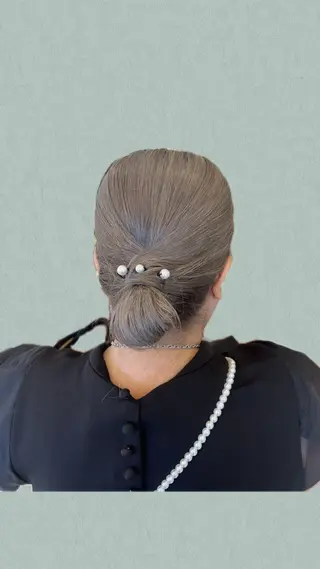 ミディアム ヘアアレンジ LiTA 友田未来のヘアスタイル