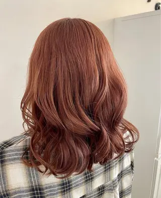 カラー 秋山 麗奈のヘアスタイル