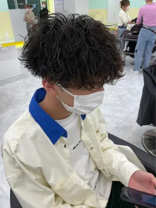 セミロング カラー パーマ ヘアアレンジ メンズ キッズ ネイル マツエク・マツパ アイブロウ ✂️メンズカット ひろき✂️のヘアスタイル