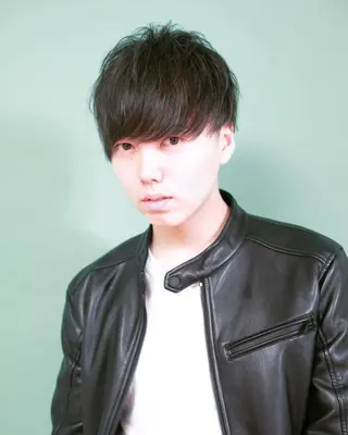 ミディアム カラー メンズ メンズヘア特化 崎田 成人のヘアスタイル