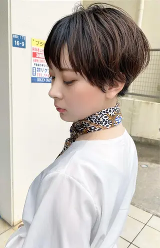 ショート カラー grand juteのヘアスタイル
